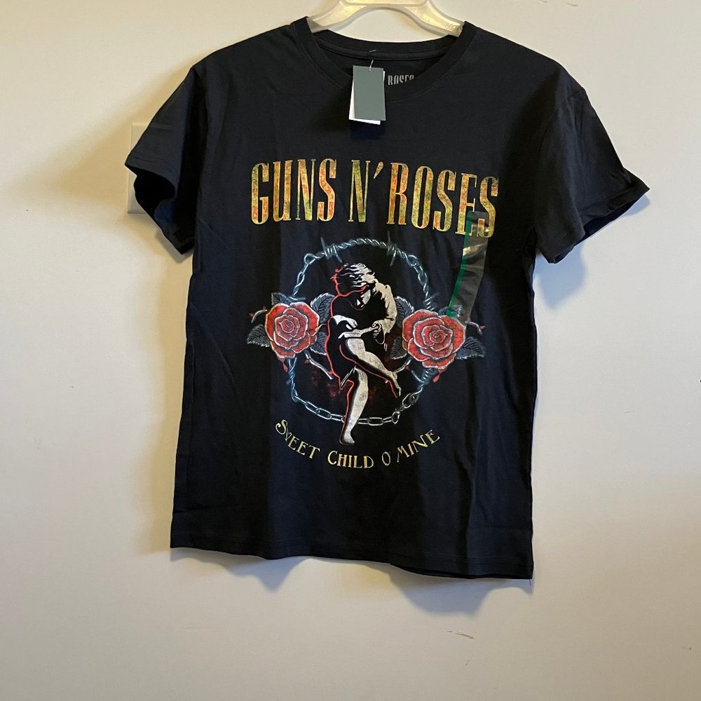 NWT Guns and Roses deadstock tee women's size M
